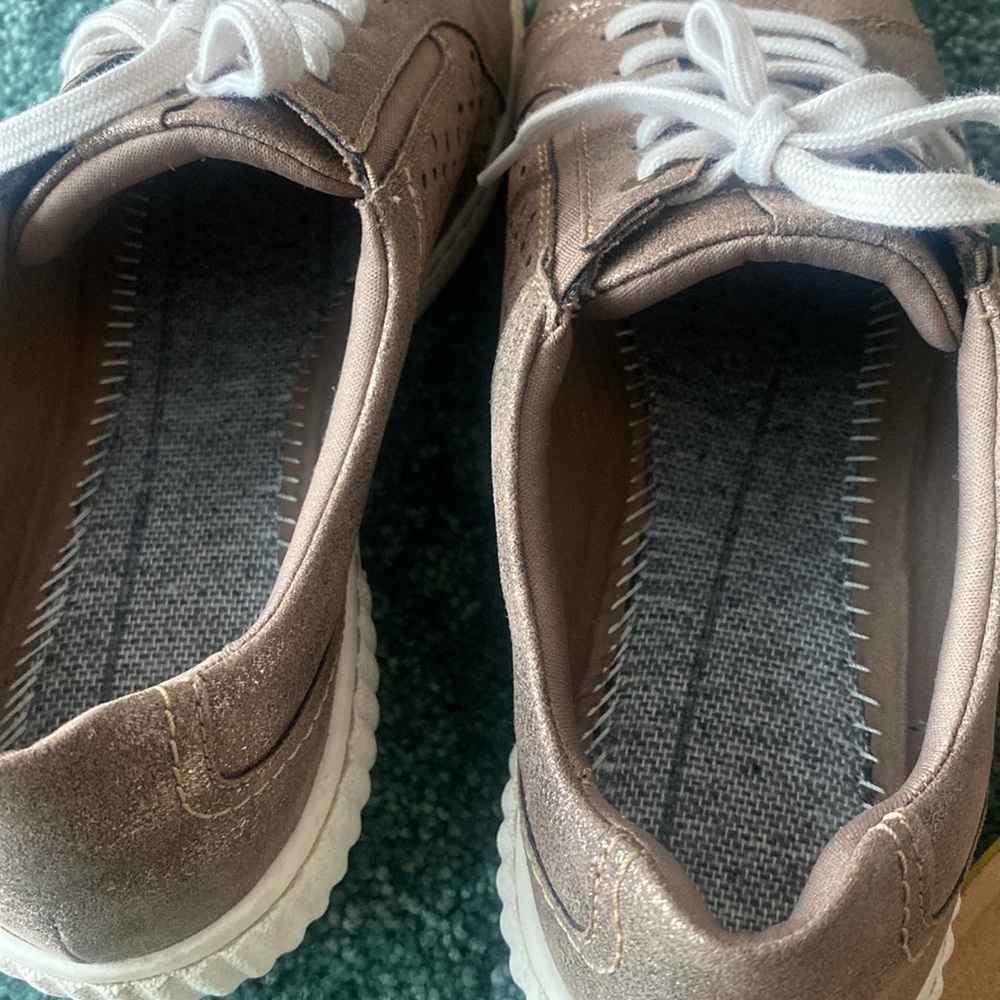 Clarks Collection Caroline Ella Leather Casual Sneakers Metallic Women's 8.5 - Picture 8 of 11